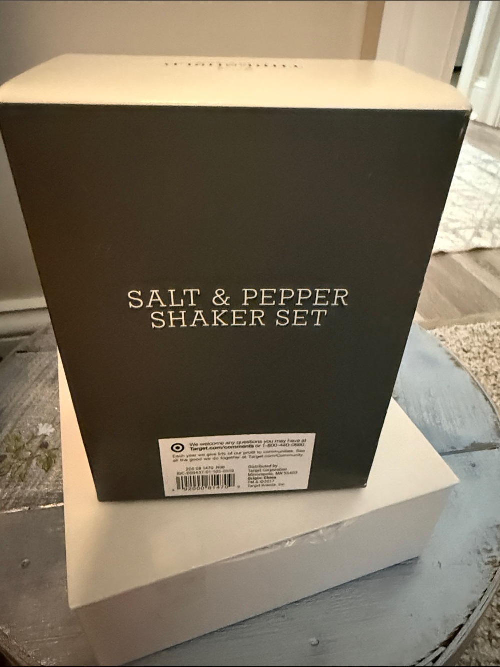 NIB -Threshold Red 'Cocoa' Mug Salt and Pepper Shaker Set with White Whipped Top - Picture 3 of 3